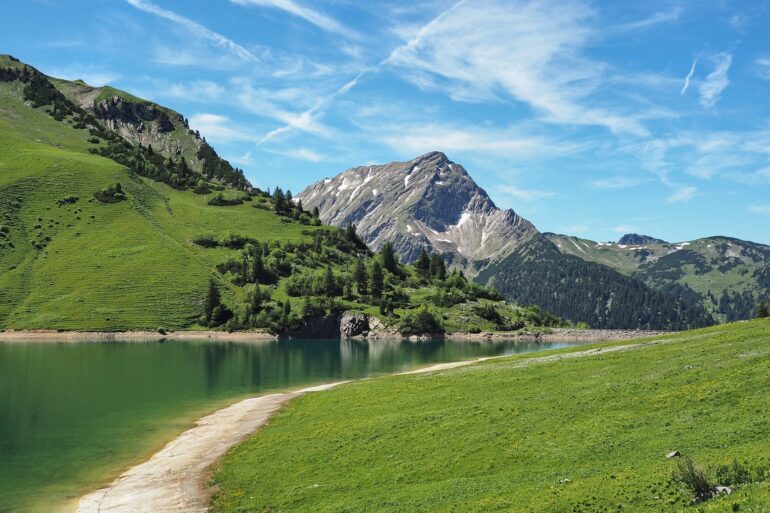 Radio MusikWelle Allgäu spielt den besten Musikmix zur Mittagszeit bei Allgäu am Mittag